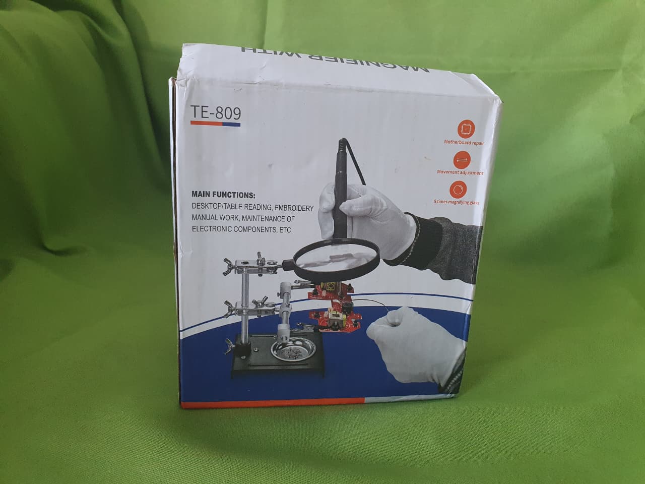 A lupa com suporte e clipe auxiliar modelo TE-809