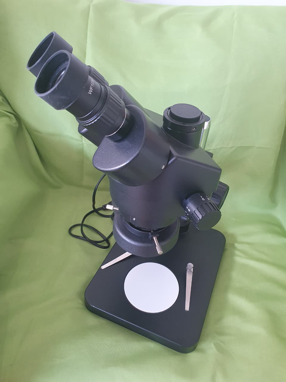 Microscópio estereoscópico - Imagem 3